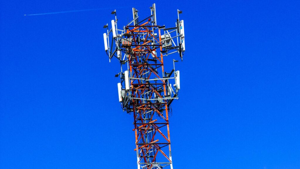 Portable cell towers